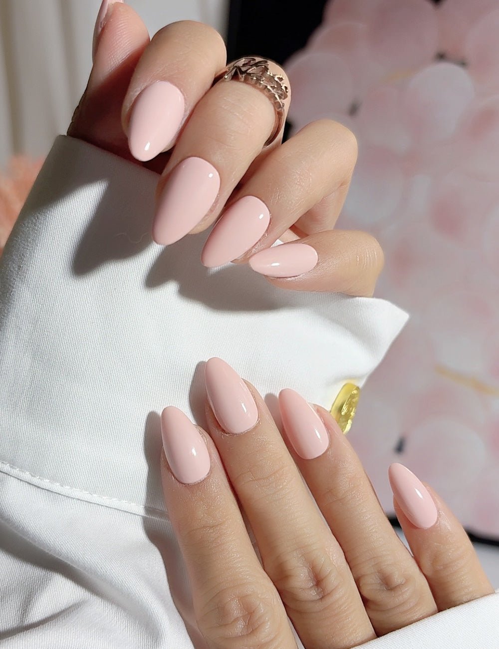 Soft Nude Gloss Press-On Nails – Short Almond Set