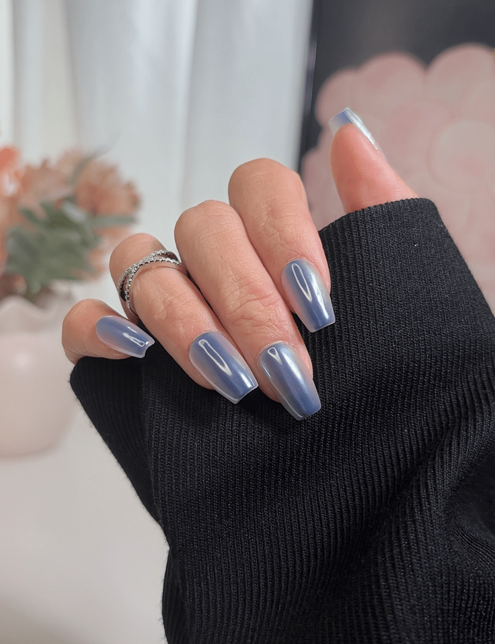 Icy Blue Ombré Press-On Nails – Short Square