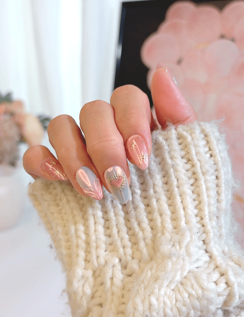Pink Heart  Star Press-On Nails – Short Almond | Glitter & Iridescent Design