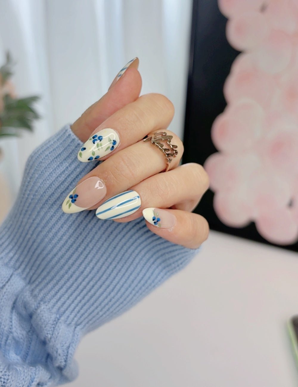 Blue Blossom Press-On Nails
