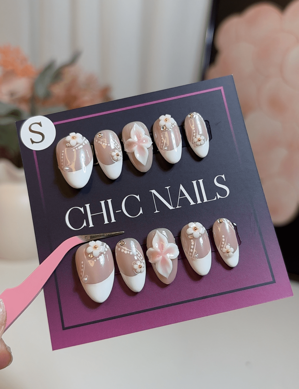 3D Blossom French Tips – Short Almond