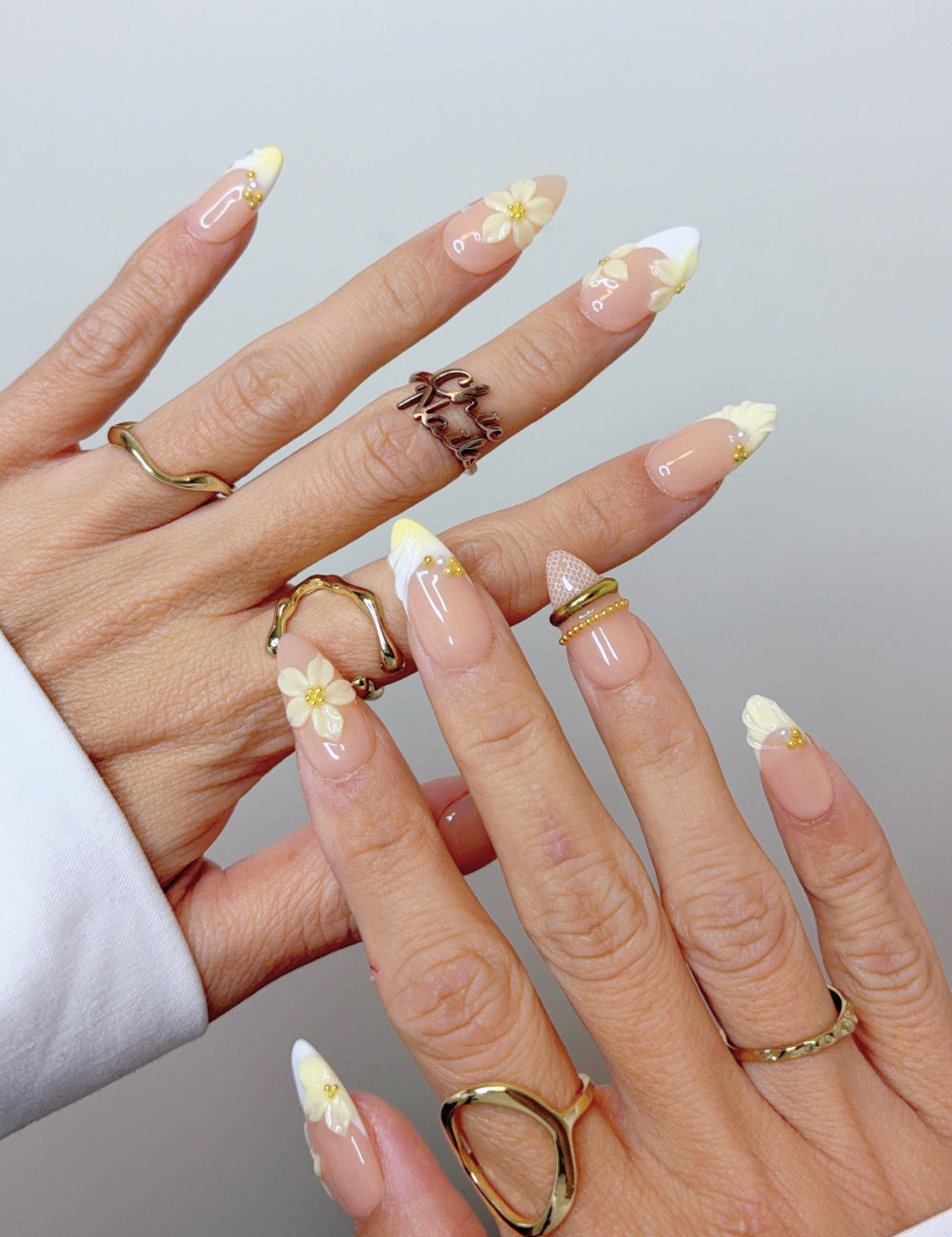 Handmade Ivory 3D Daisy French Tip Press-On Nails – Medium Almond