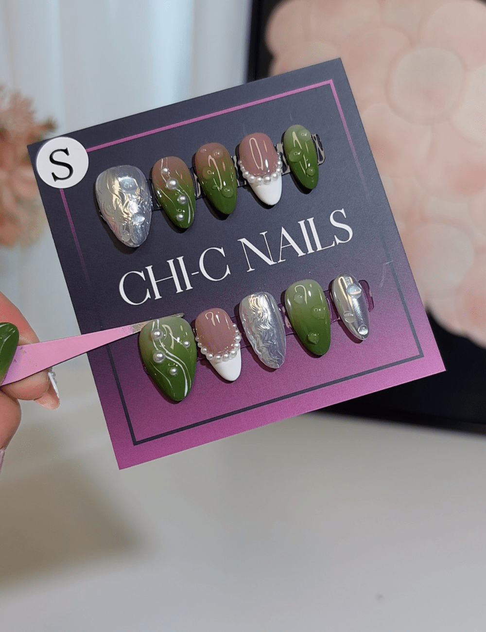 Green Gradient Pearl Press-On Nails