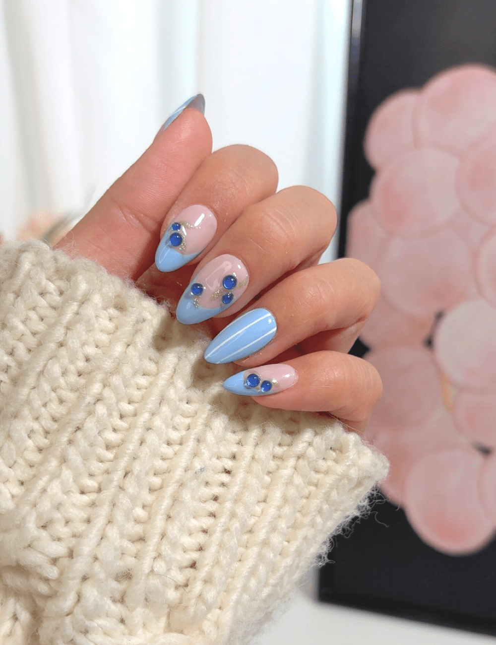 Short Nude & Blue Rhinestone Press-On Nails – Two-Tone Almond Designawa