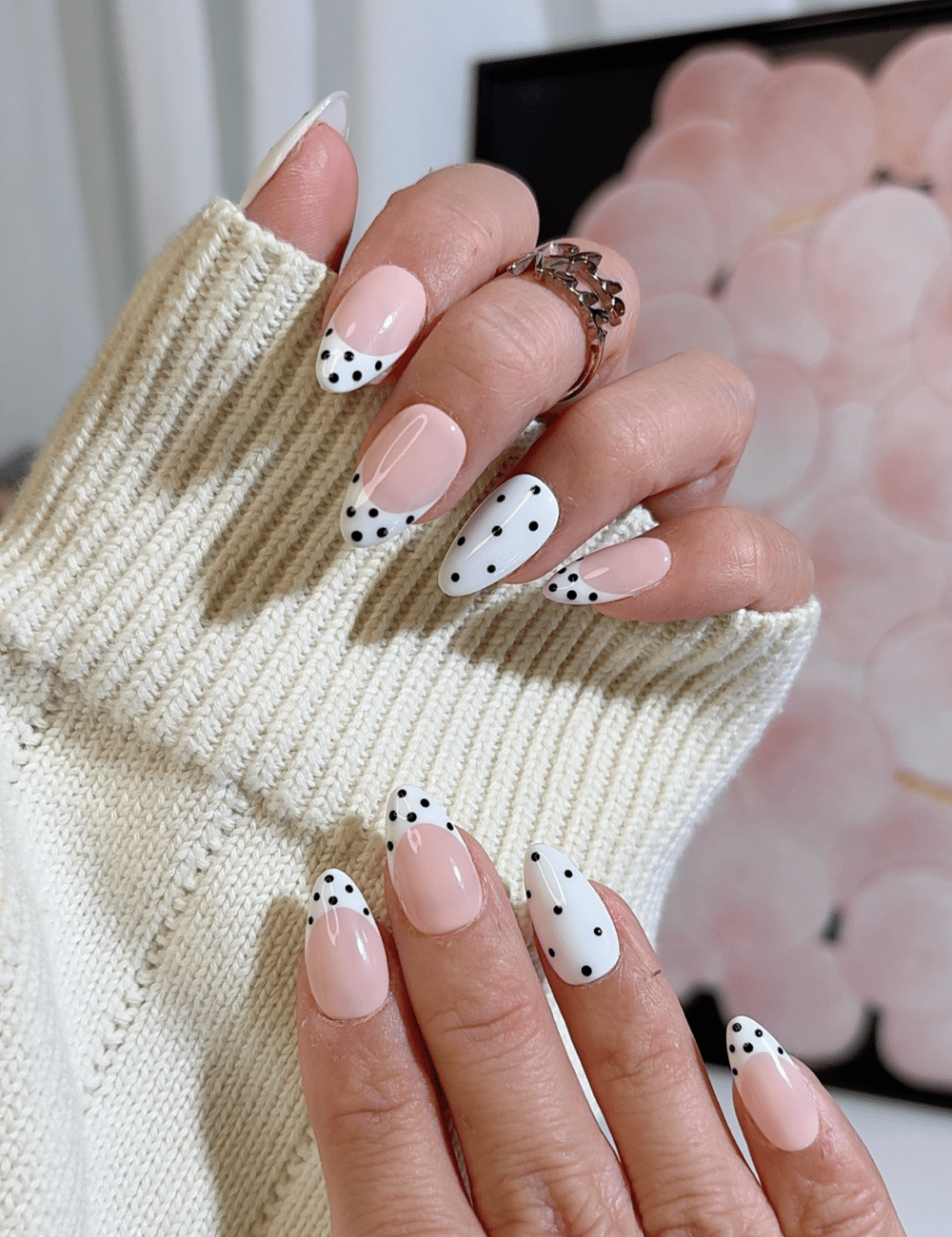 Black & White Polka Dot French Press-On Nails – Classic Chic | CHICNAILS