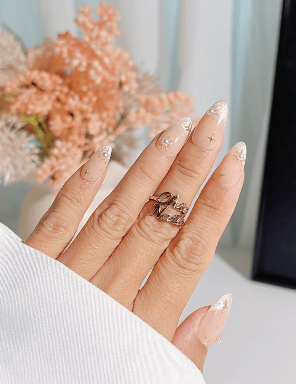 Starlit Pearl Press-On Nails – Milky Nude & Gold Star Design
