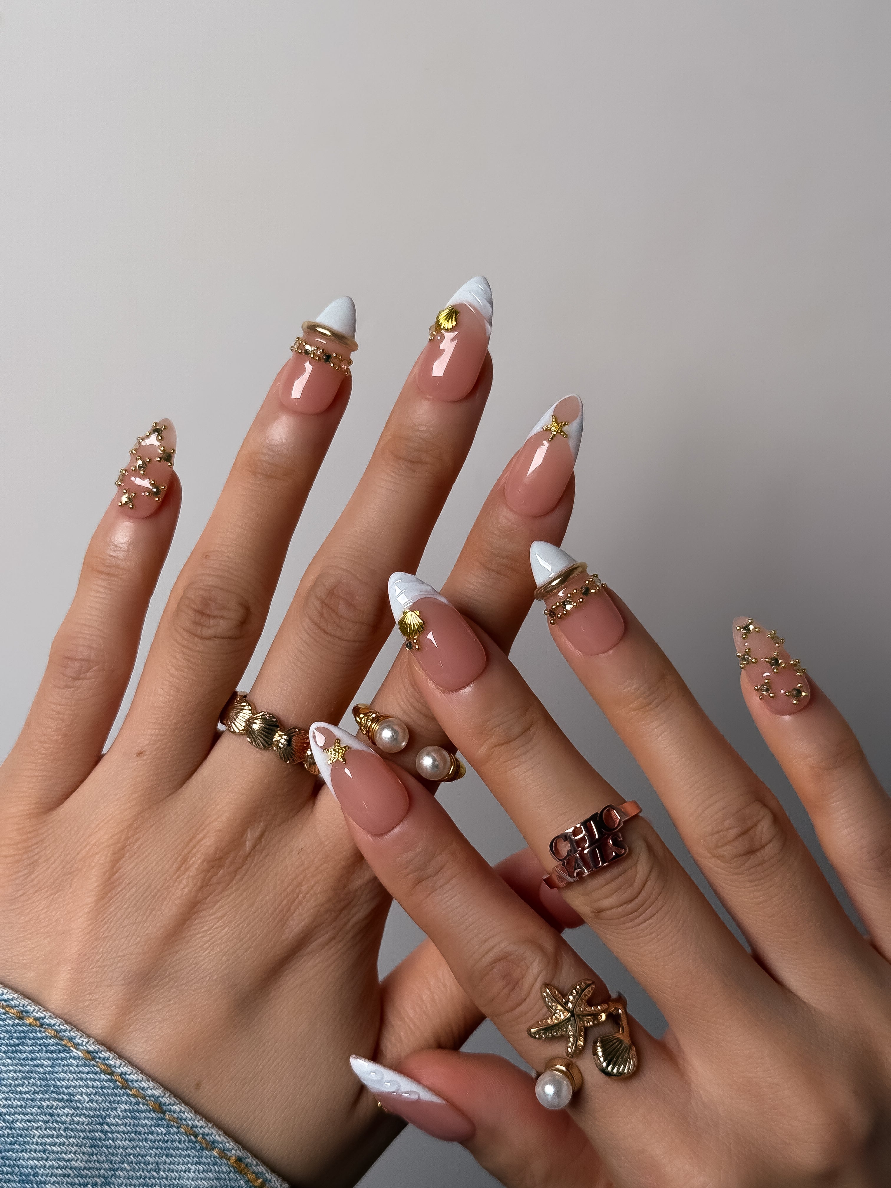 Pastel Seashell Press On Nails Medium Almond
