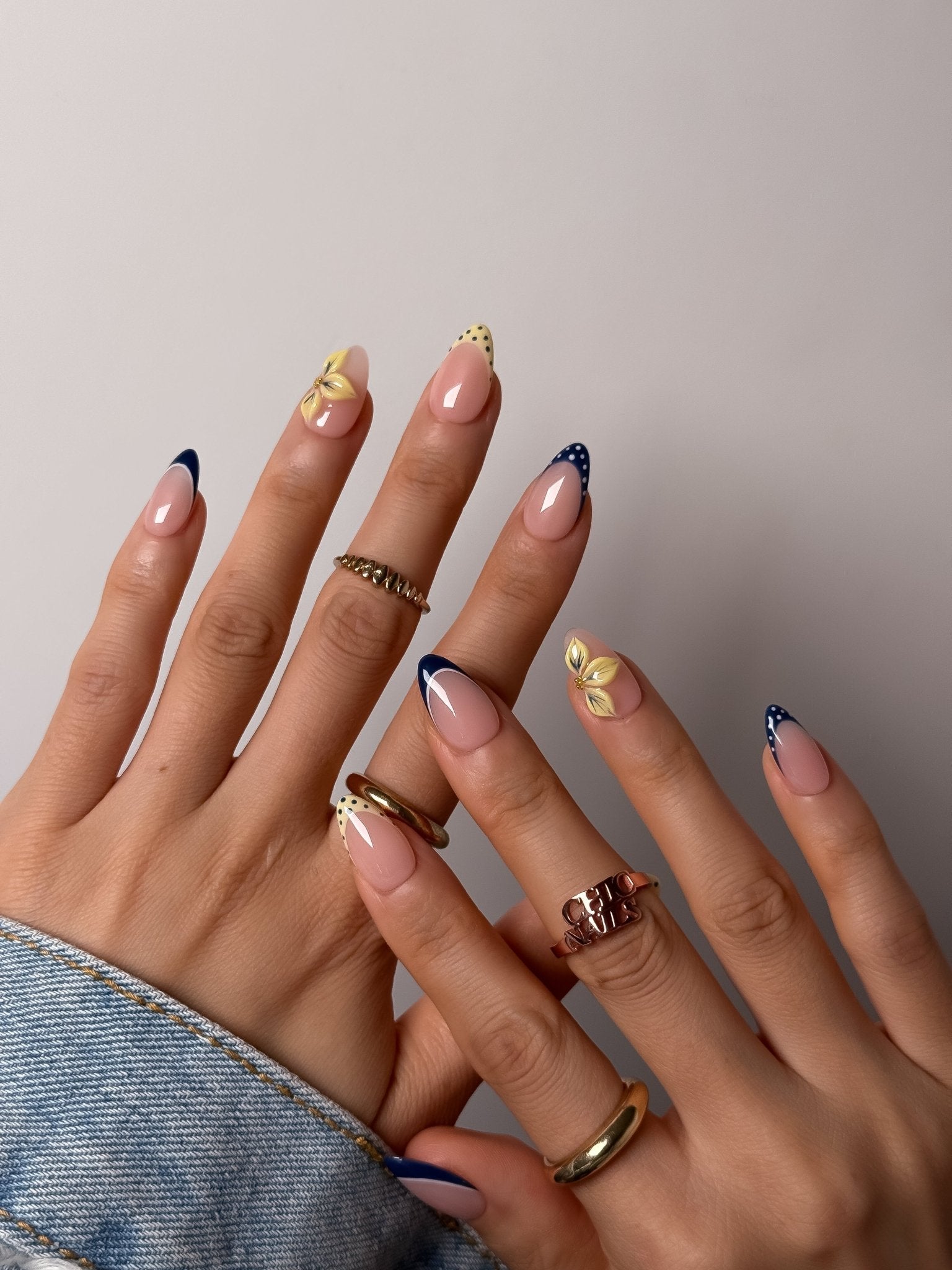 Soleil Bleu French Tip Press On Nails Short Almond