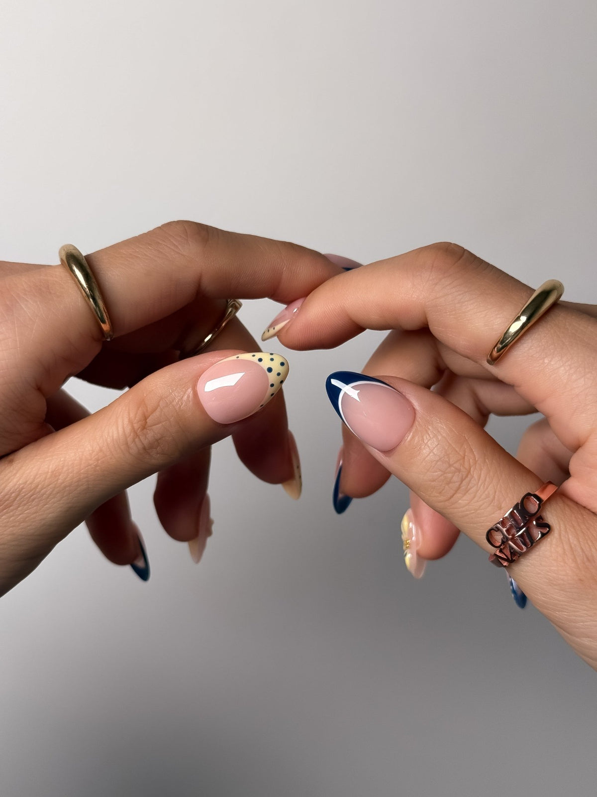 Soleil Bleu French Tip Press On Nails Short Almond