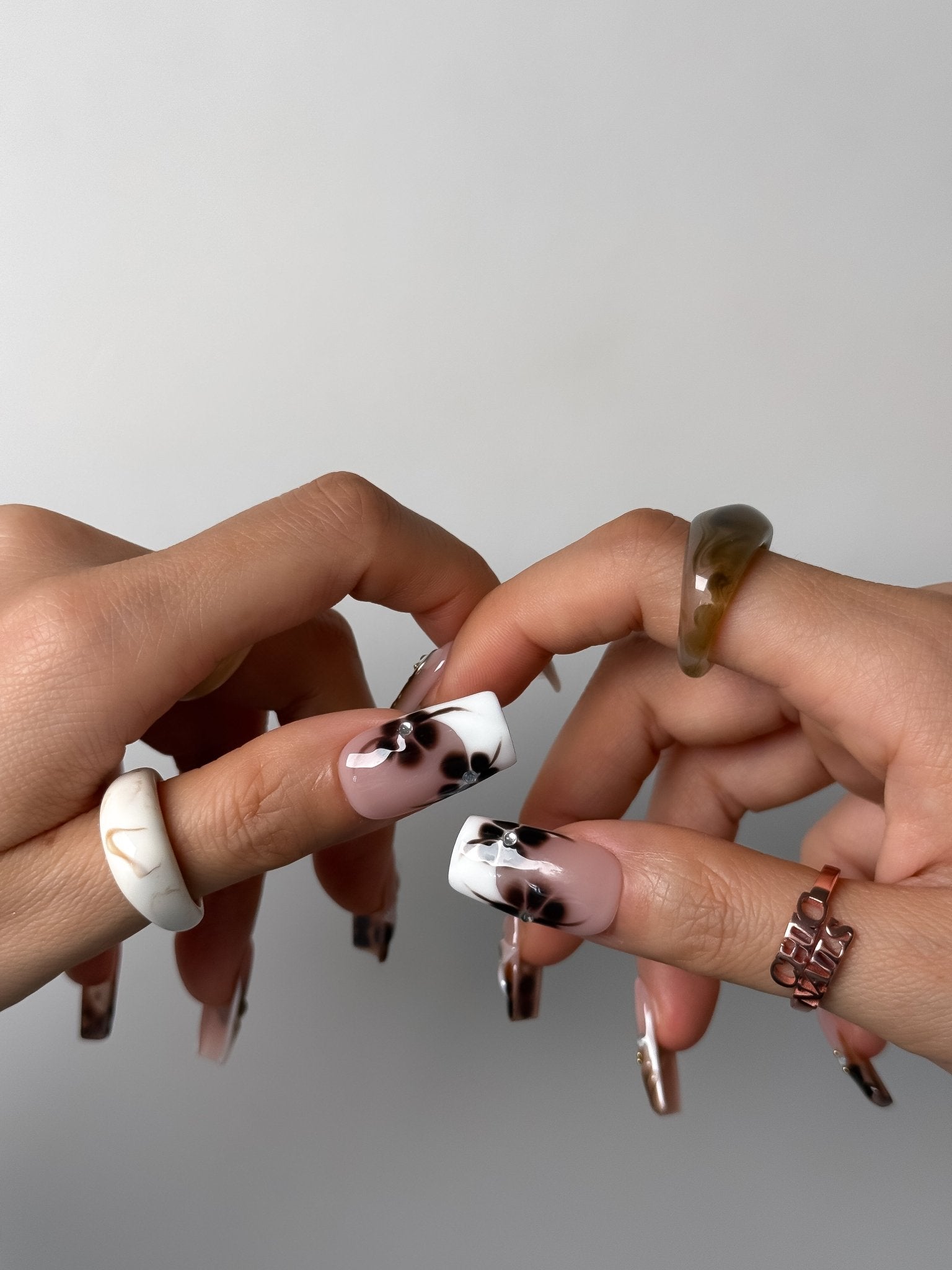 Handmade Brown Leopard Flower Press-On Nails – Medium Square