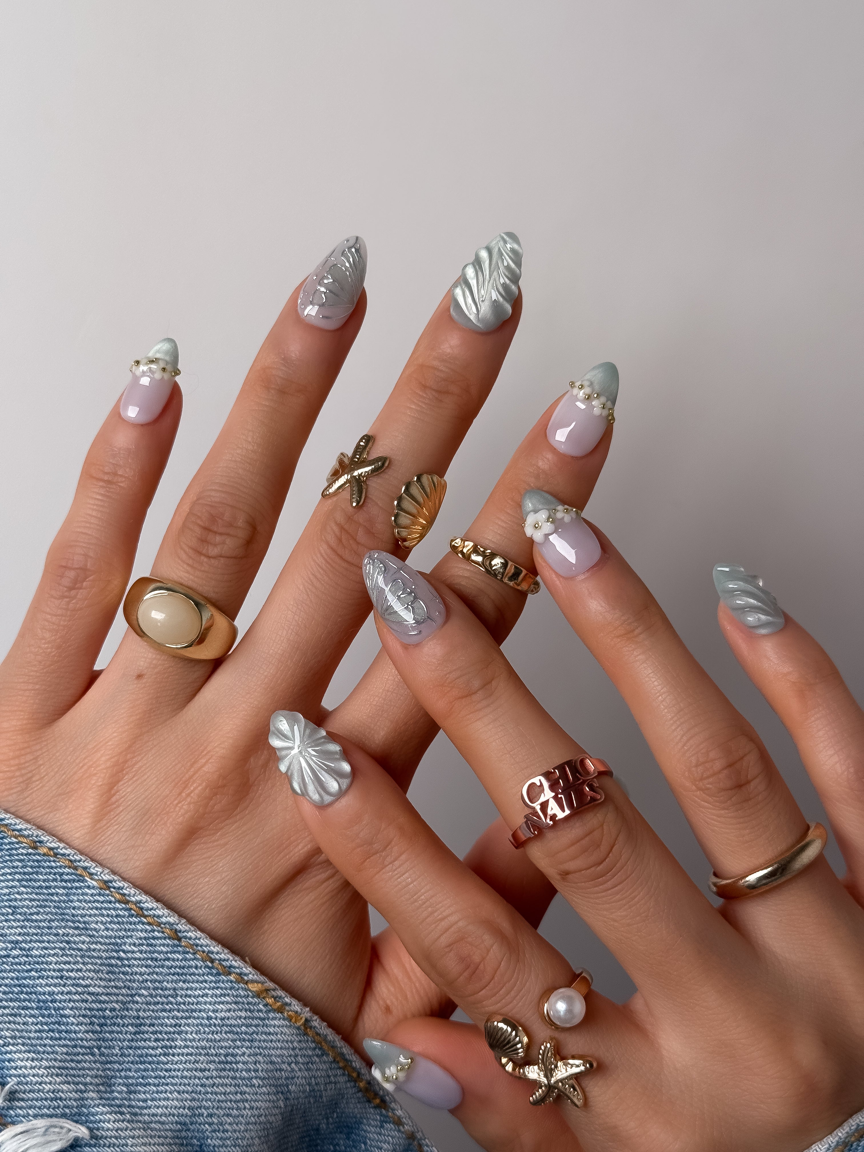 Handmade Sage Green Seashell Pearl Press-On Nails – Short Almond