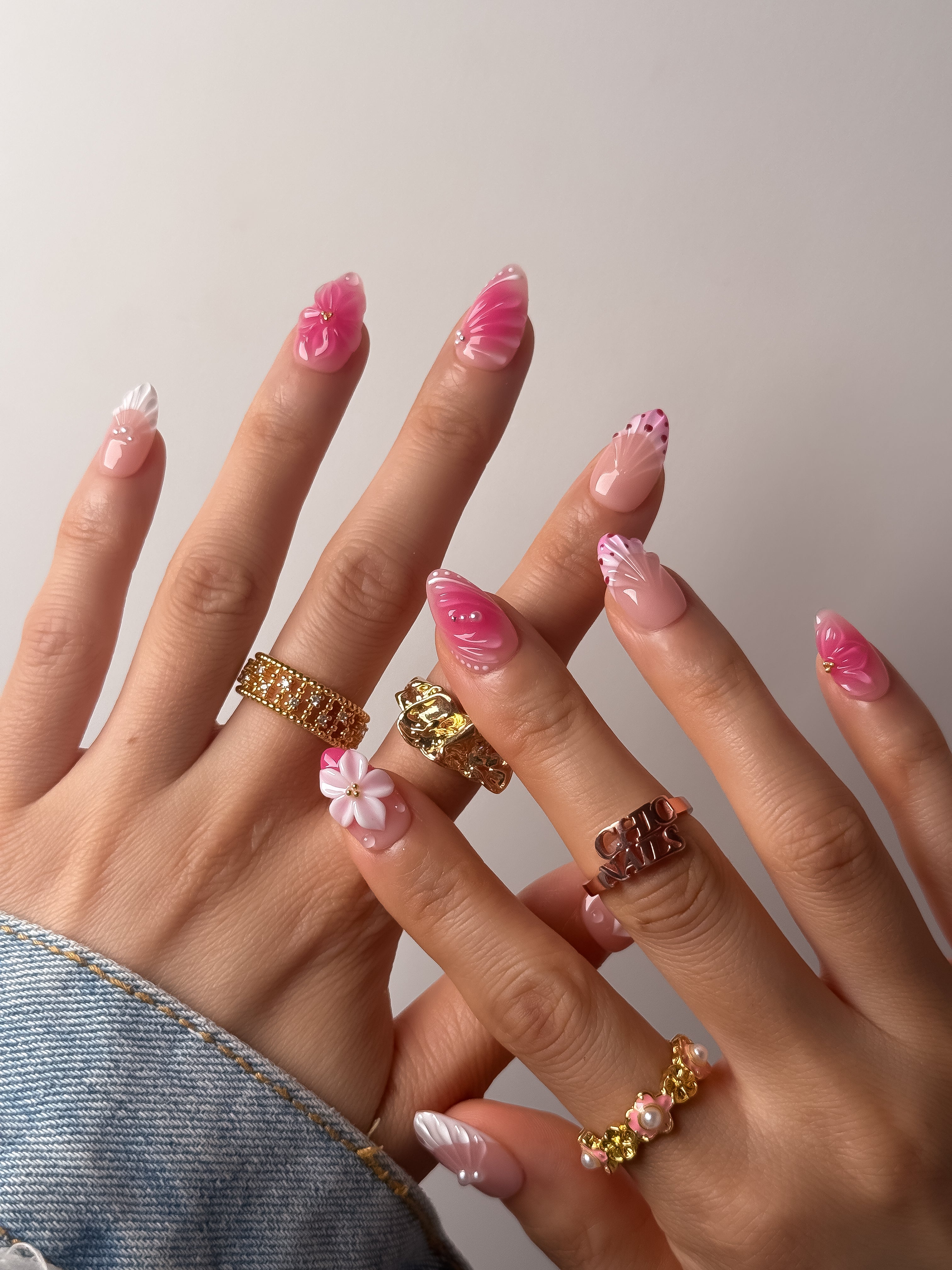 Handmade White & Pink Floral Press-On Nails – Short Almond