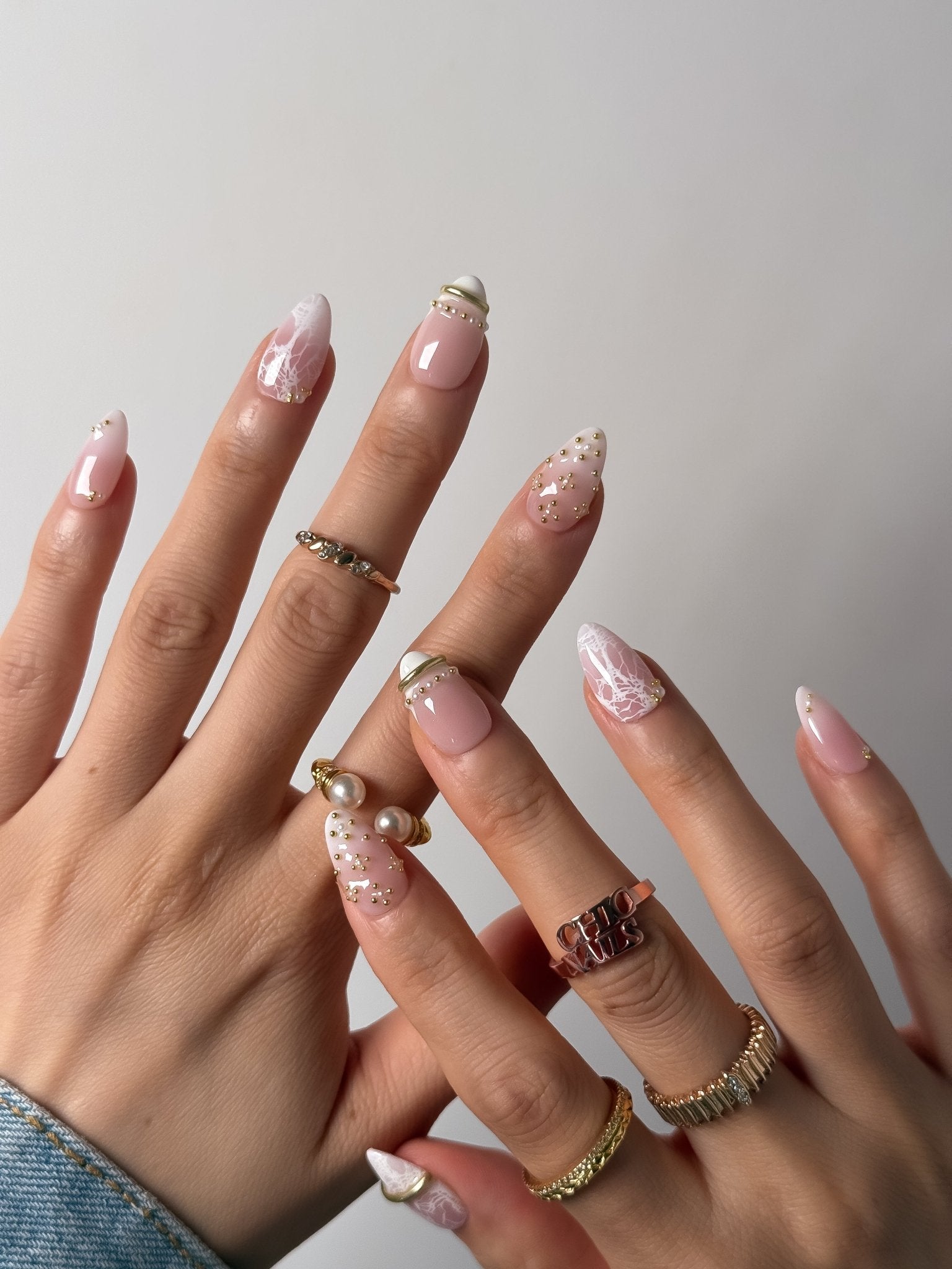 White Lace Gold Press On Nails Handmade Reusable Short Almond