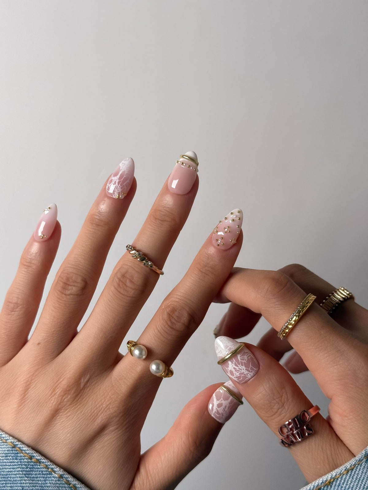 White Lace Gold Press On Nails Handmade Reusable Short Almond