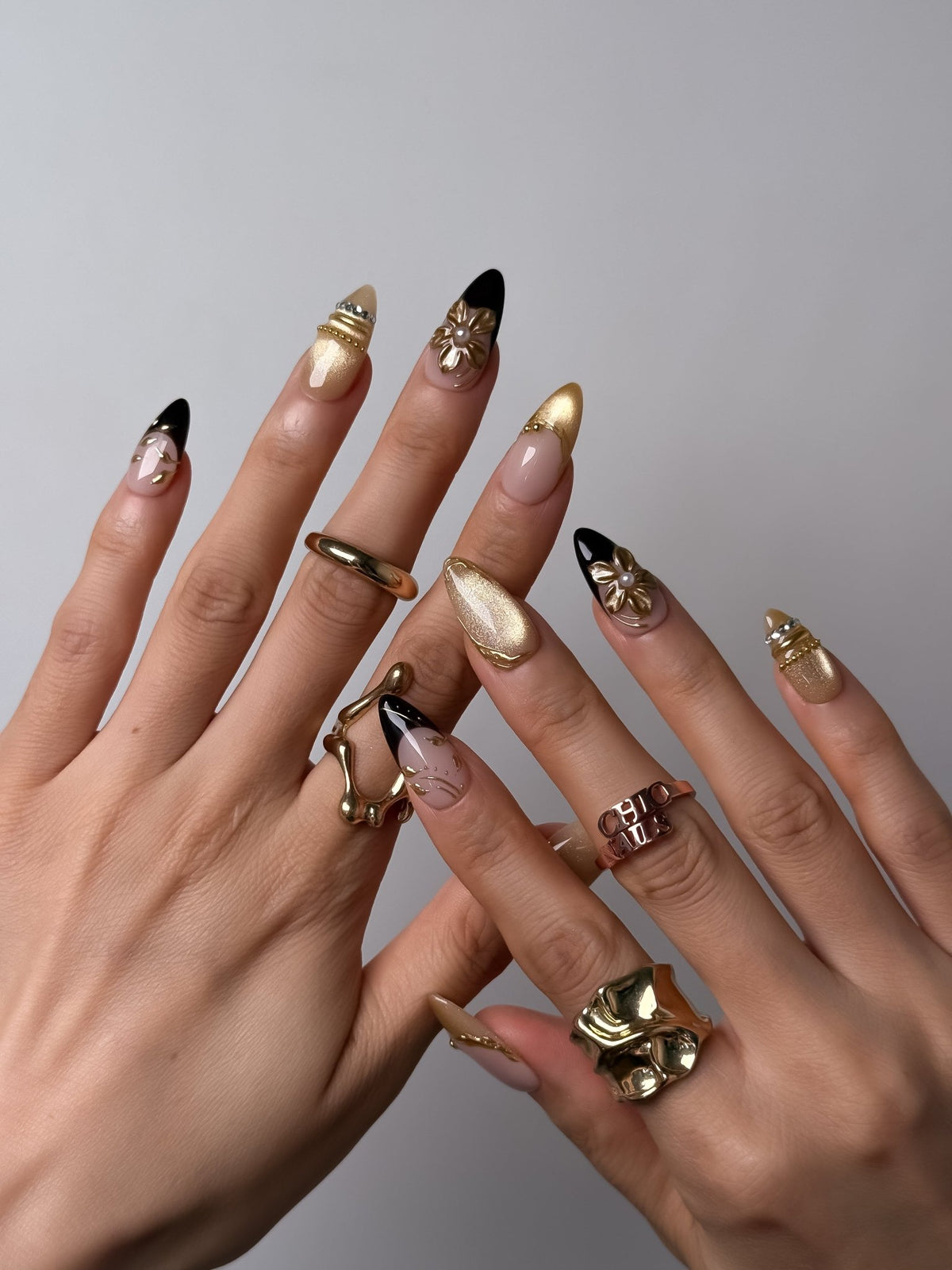 Golden Fleur Medium Almond Press On Nails