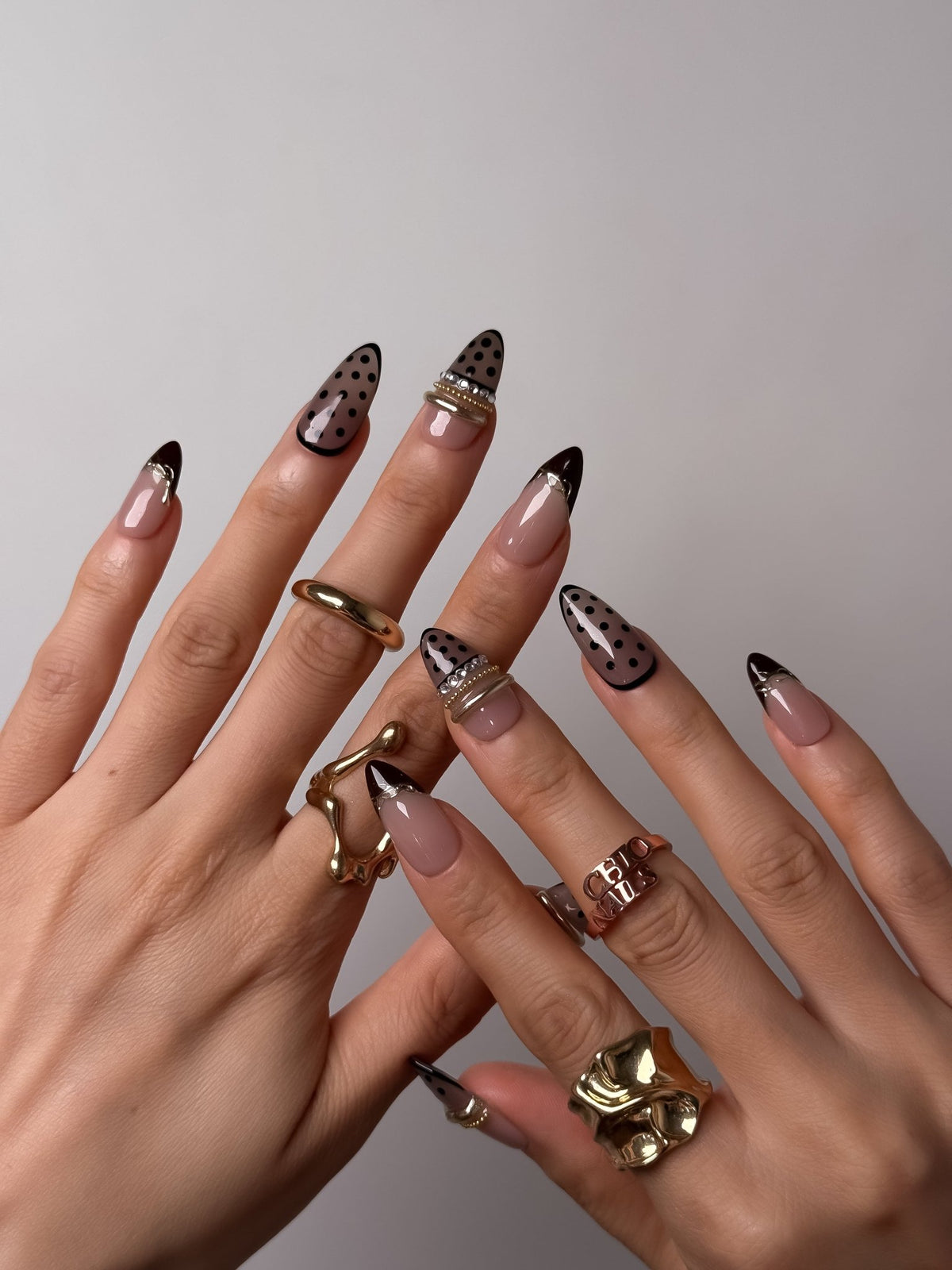 Noir Dot Medium Almond Press On Nails