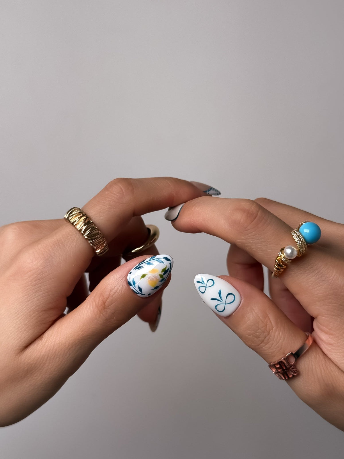 Mediterranean Picnic Short Almond Press On Nails