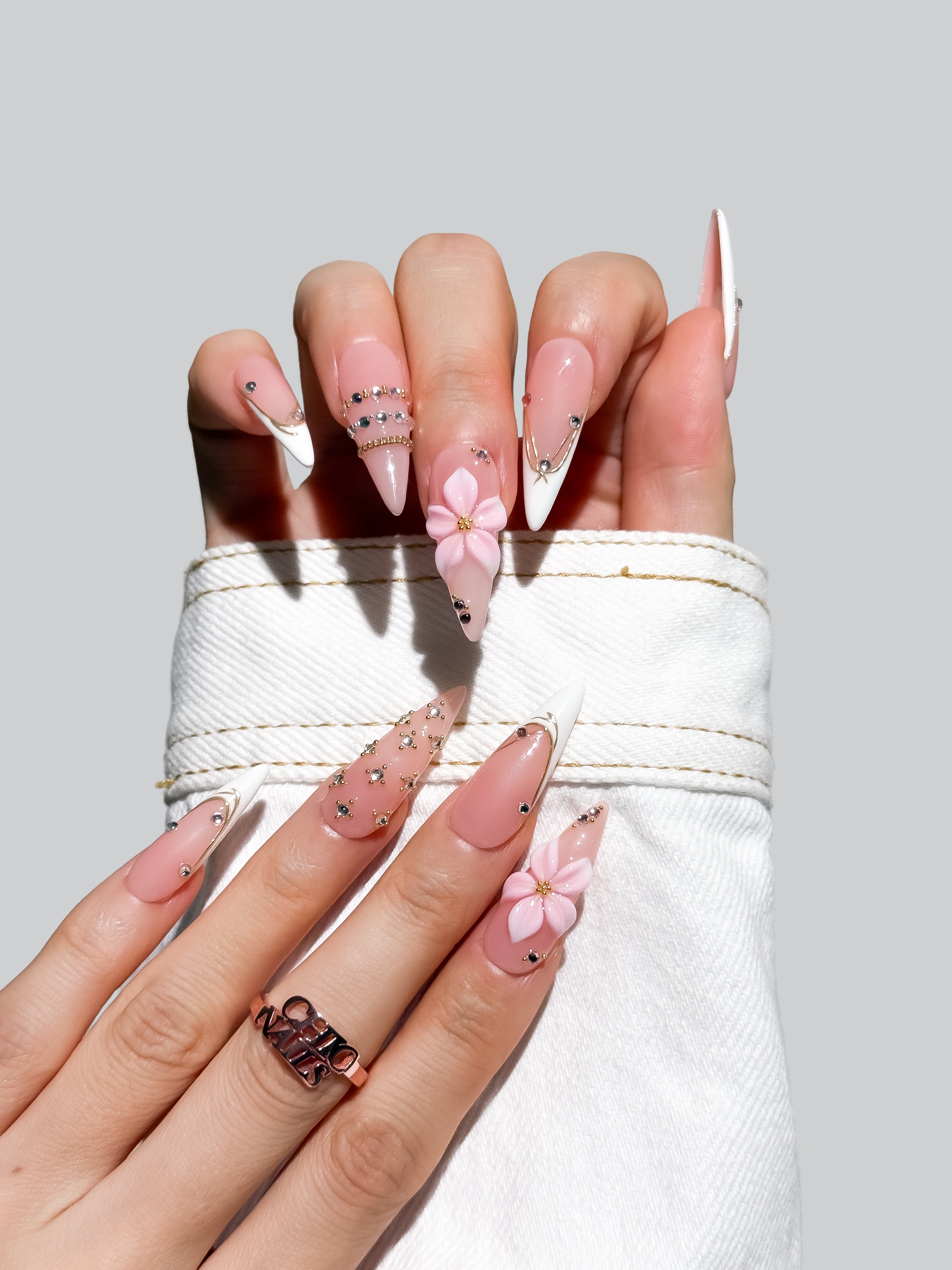 Handmade Pink French Flower Press On Nails, 3D Floral Rhinestone Elegant Nails, Long Stiletto