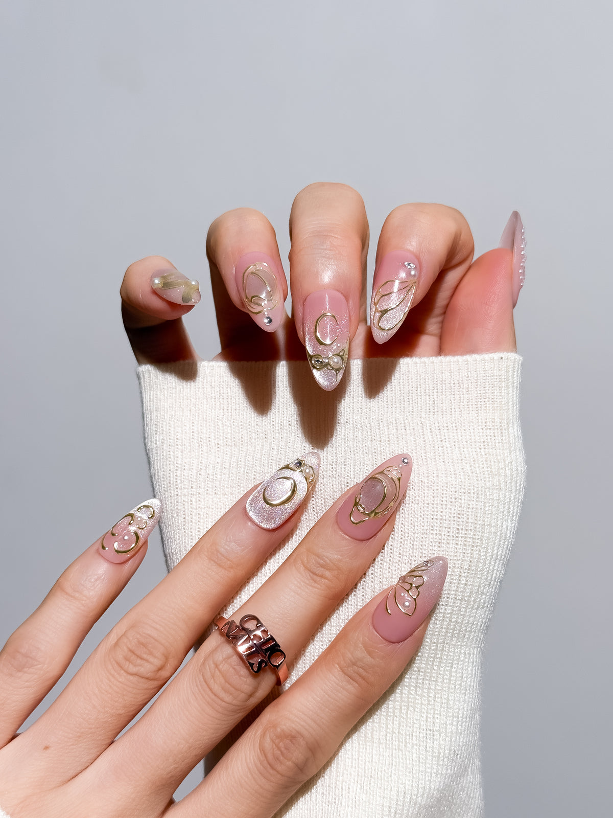 Pearl Orbit Medium Almond Press On Nails