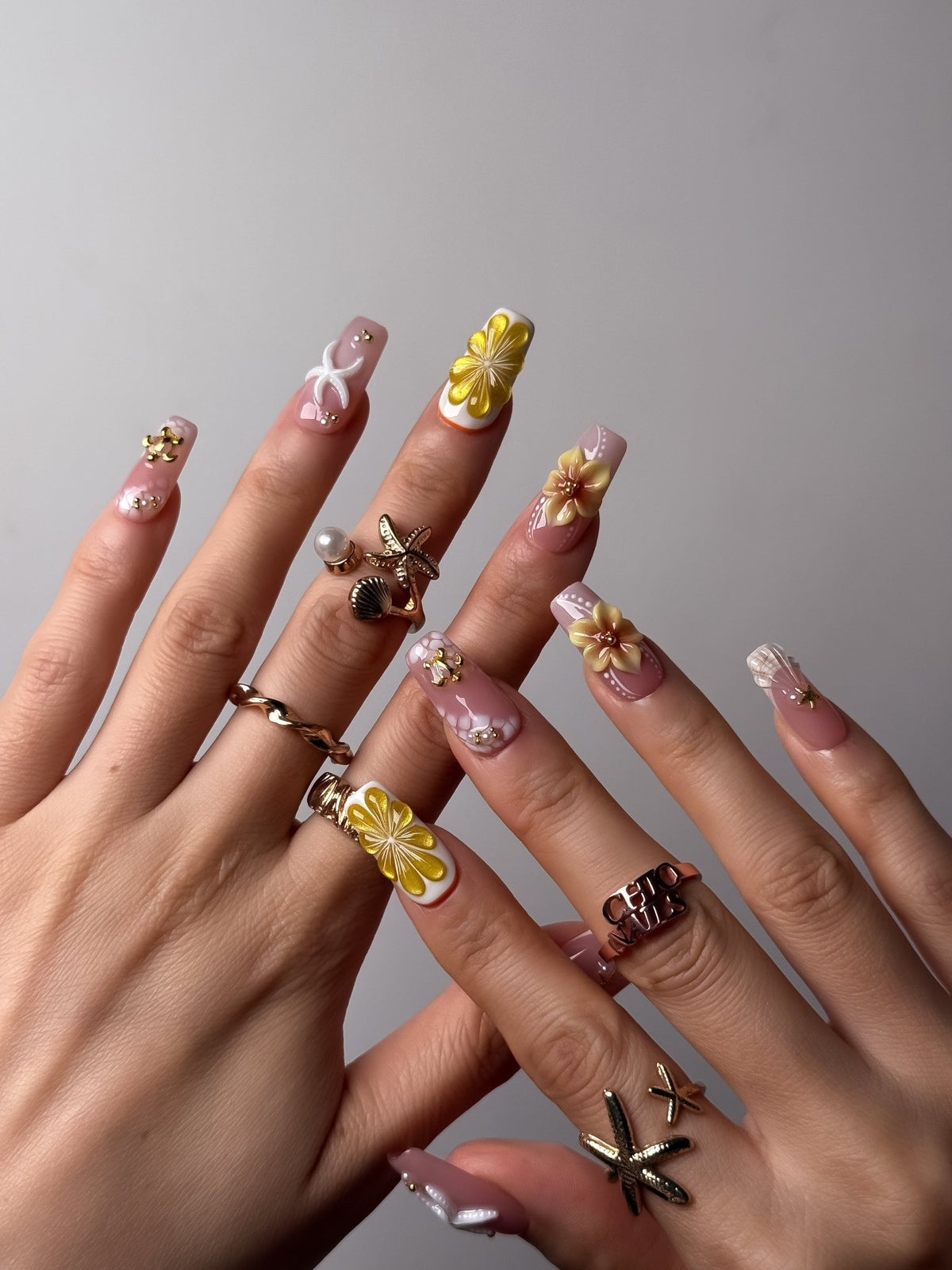 Golden Coast Medium Square Press On Nails
