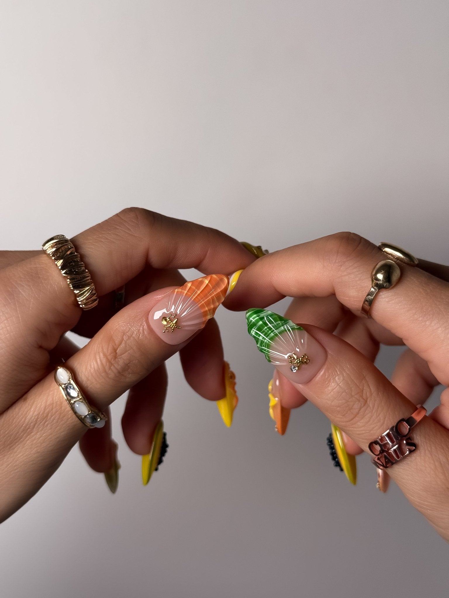 Citrus Jardin Tropical Fruit Press On Nails Medium Almond