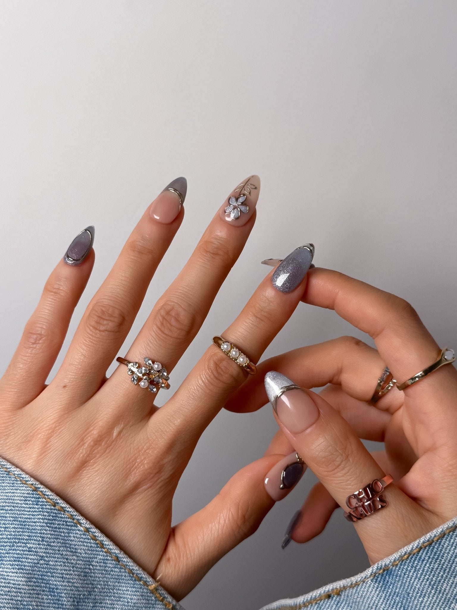 Handmade Light Blue Chrome Floral Press-On Nails – Medium Almond