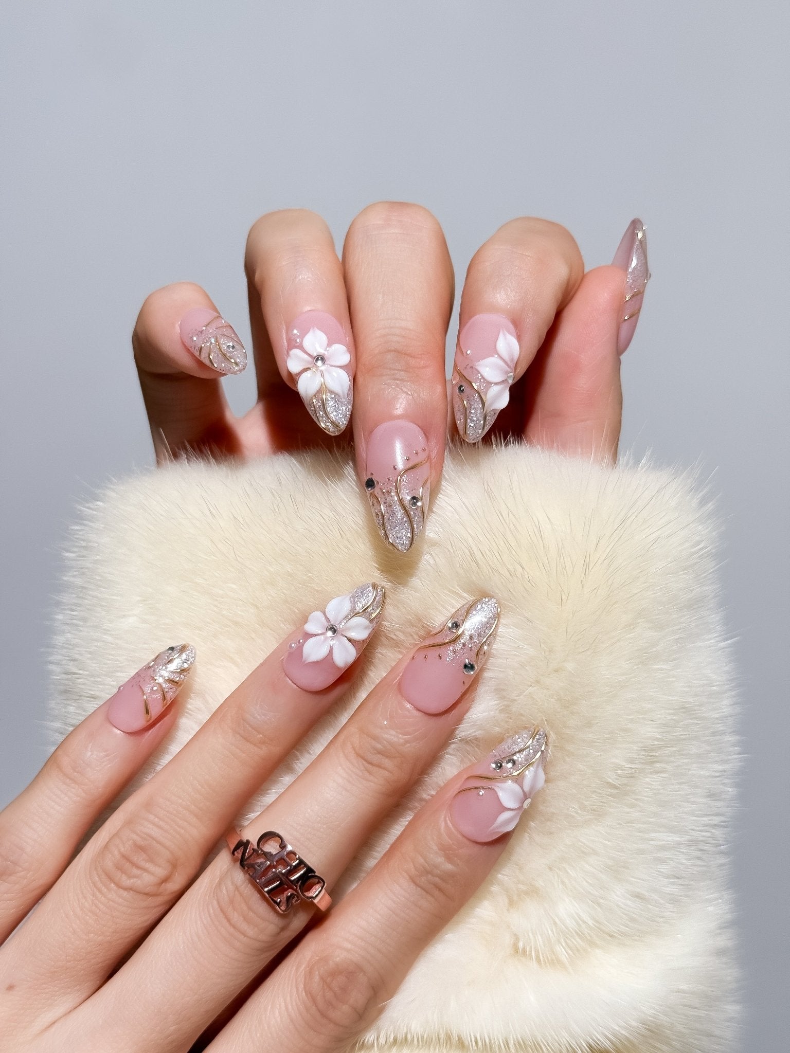 Ivory Éclat 3D Floral Press On Nails Medium Almond